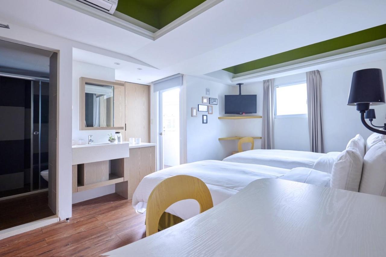 Papersun Hotel Тайпей Екстериор снимка